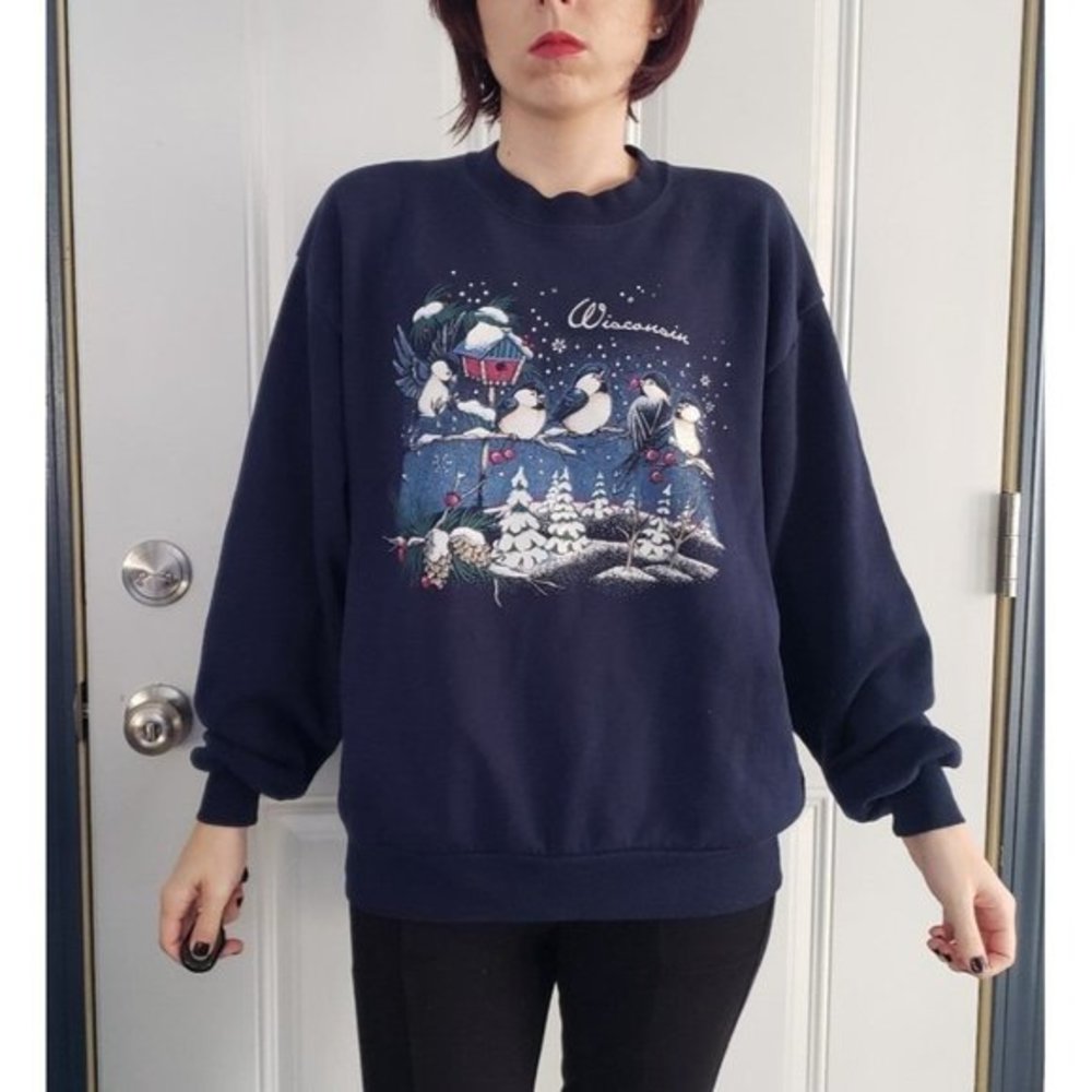 Wisconsin Chickadee Crew Neck‎ Sweatshirt